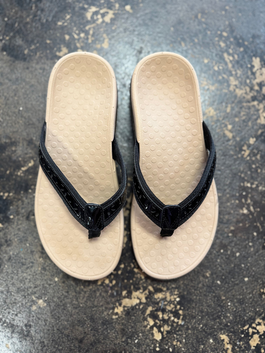 Vionic Flip Flop Sandals, Size 6 • Multiple Color Variants
