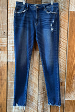 Load image into Gallery viewer, Kancan High Rise Jeans, Size 13
