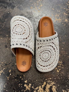 NWOT The Sak Crochet Clogs, Size 8