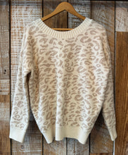 Load image into Gallery viewer, Entro Leopard Print Sweater, Size Large
