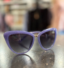 Load image into Gallery viewer, Kate Spade Cat Eye Sunglasses
