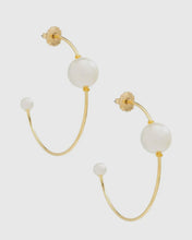 Load image into Gallery viewer, Zenzii Double Pearl Hoop Earring
